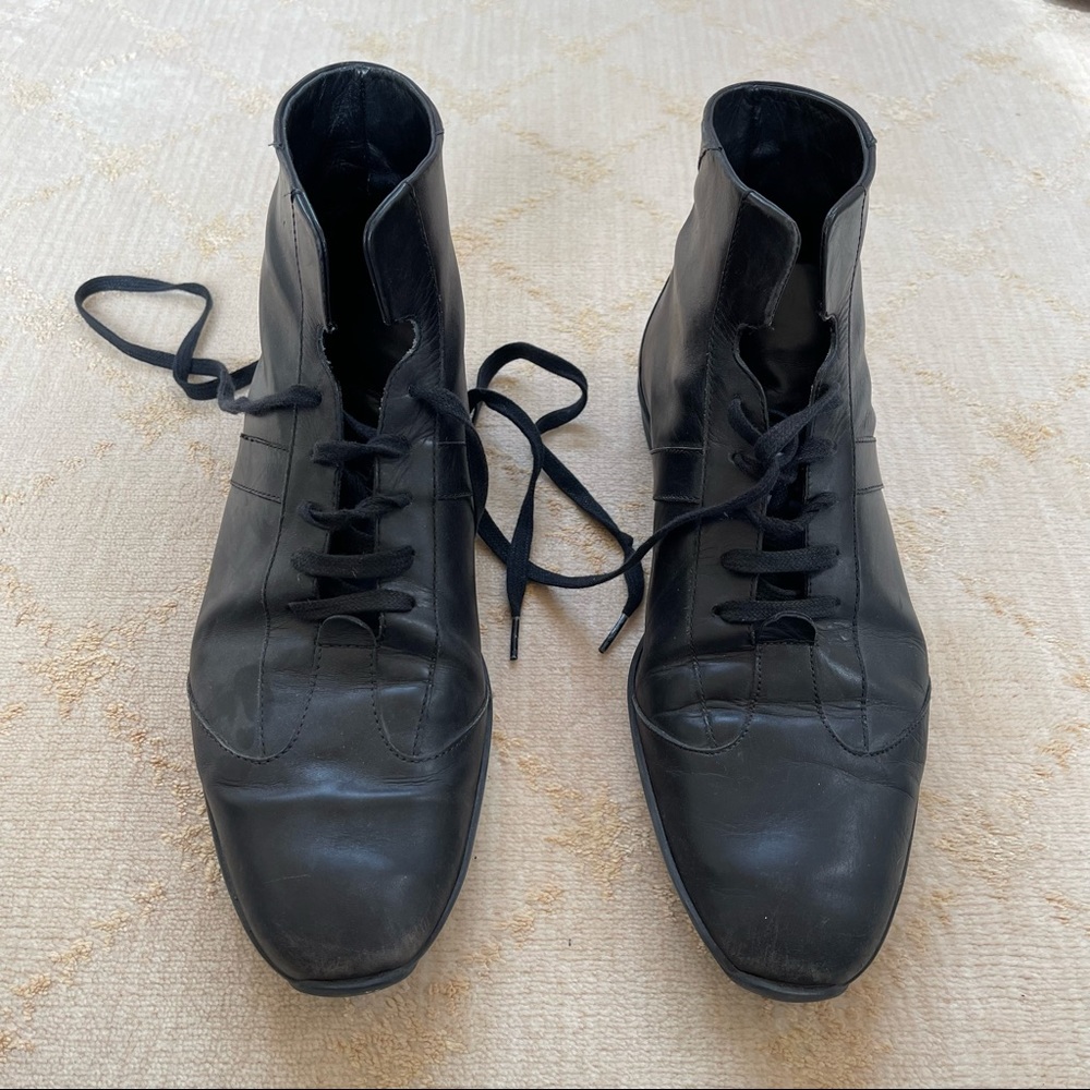 Gucci Men’s Black Leather Boots